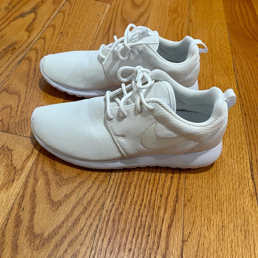 Nike women sneaker